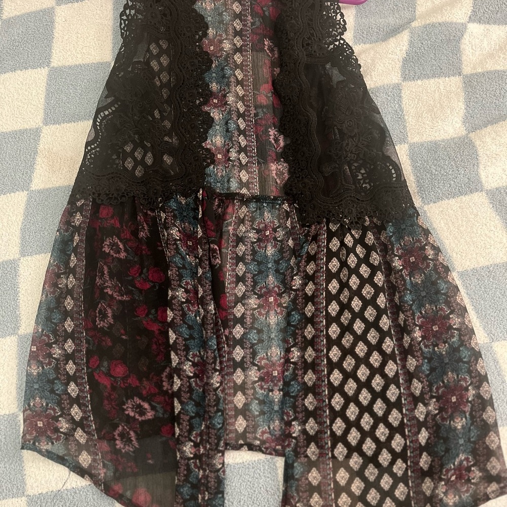 Floral Lace High-Low Coverup